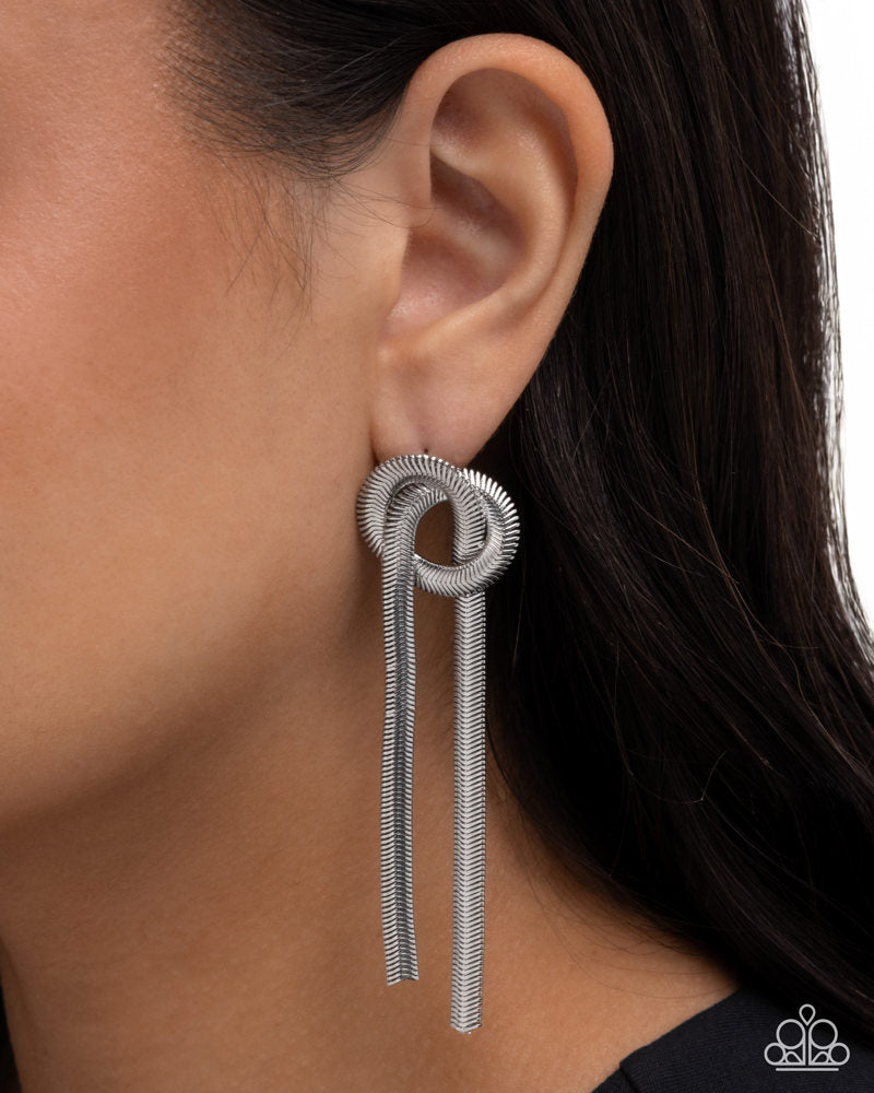 twisted-tale-silver-81111-p5po-svxx-360xx