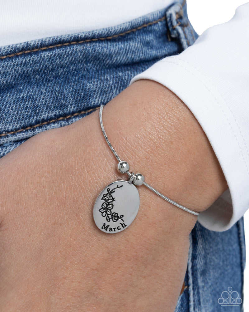 personalized-bouquet-march-silver-82439-p9da-svxx-262xx
