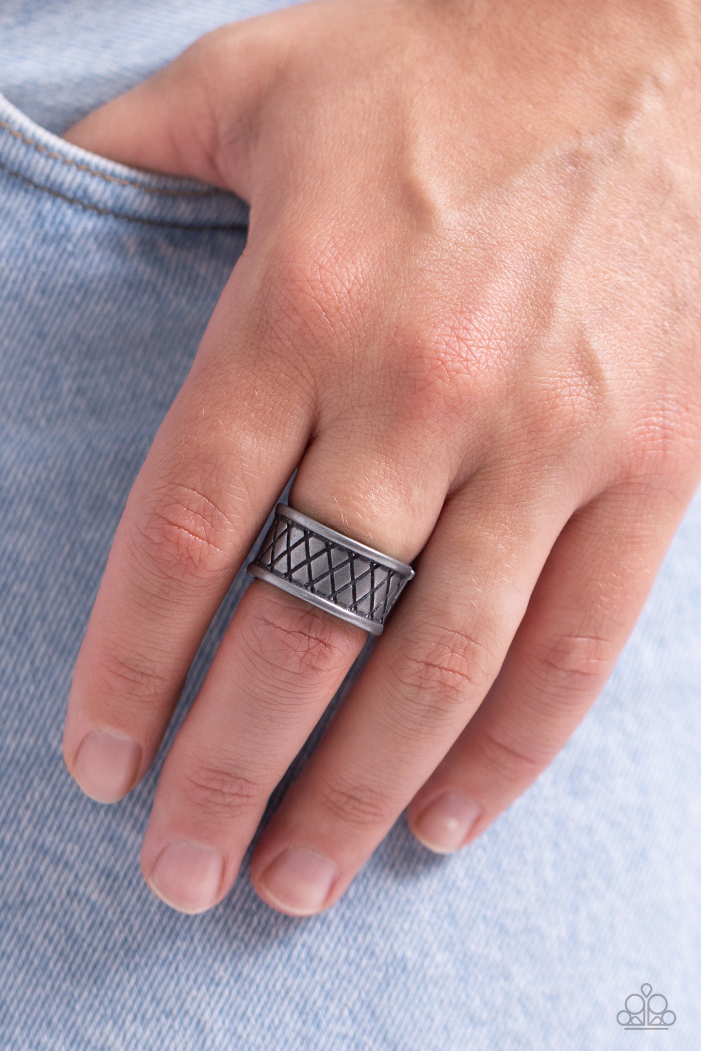 triple-crossed-silver-p4mn-ursv-015xx