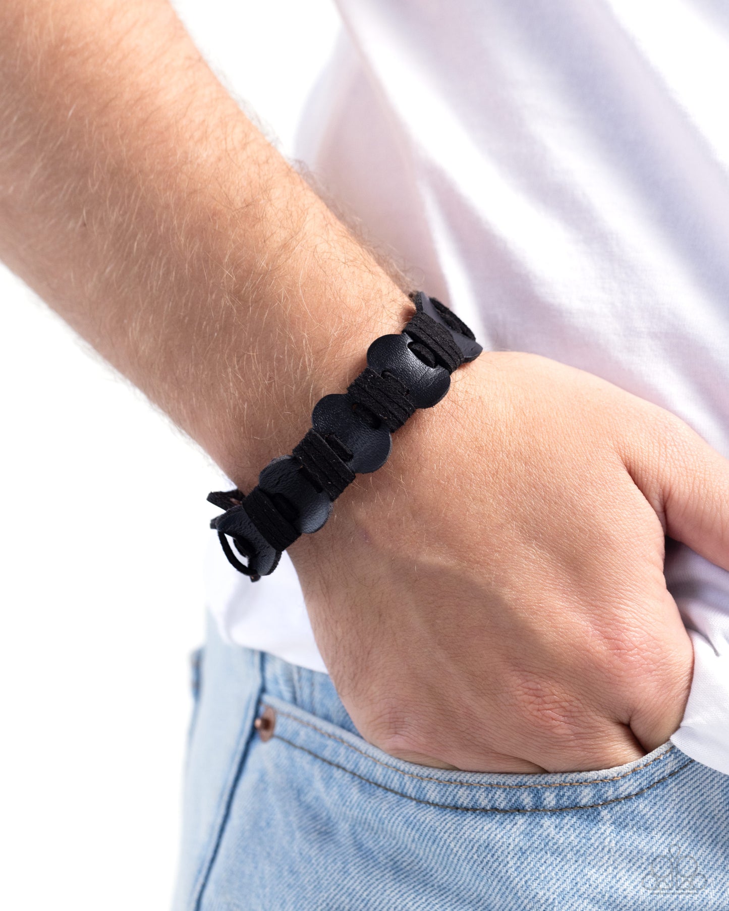 alpine-adventurer-black-p9mn-urbk-035xx