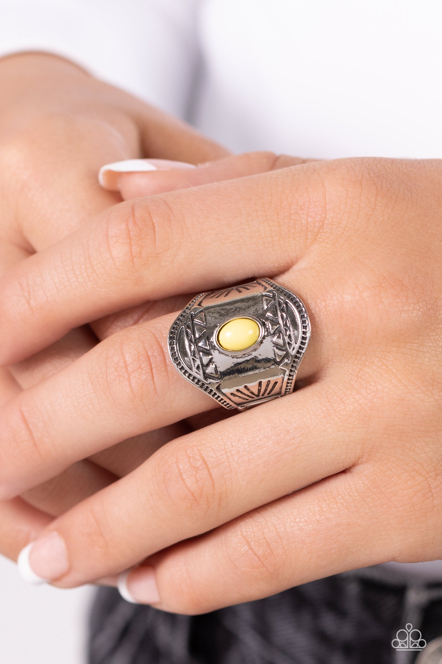 panoramic-pyramids-yellow-p4tr-ywxx-046xx