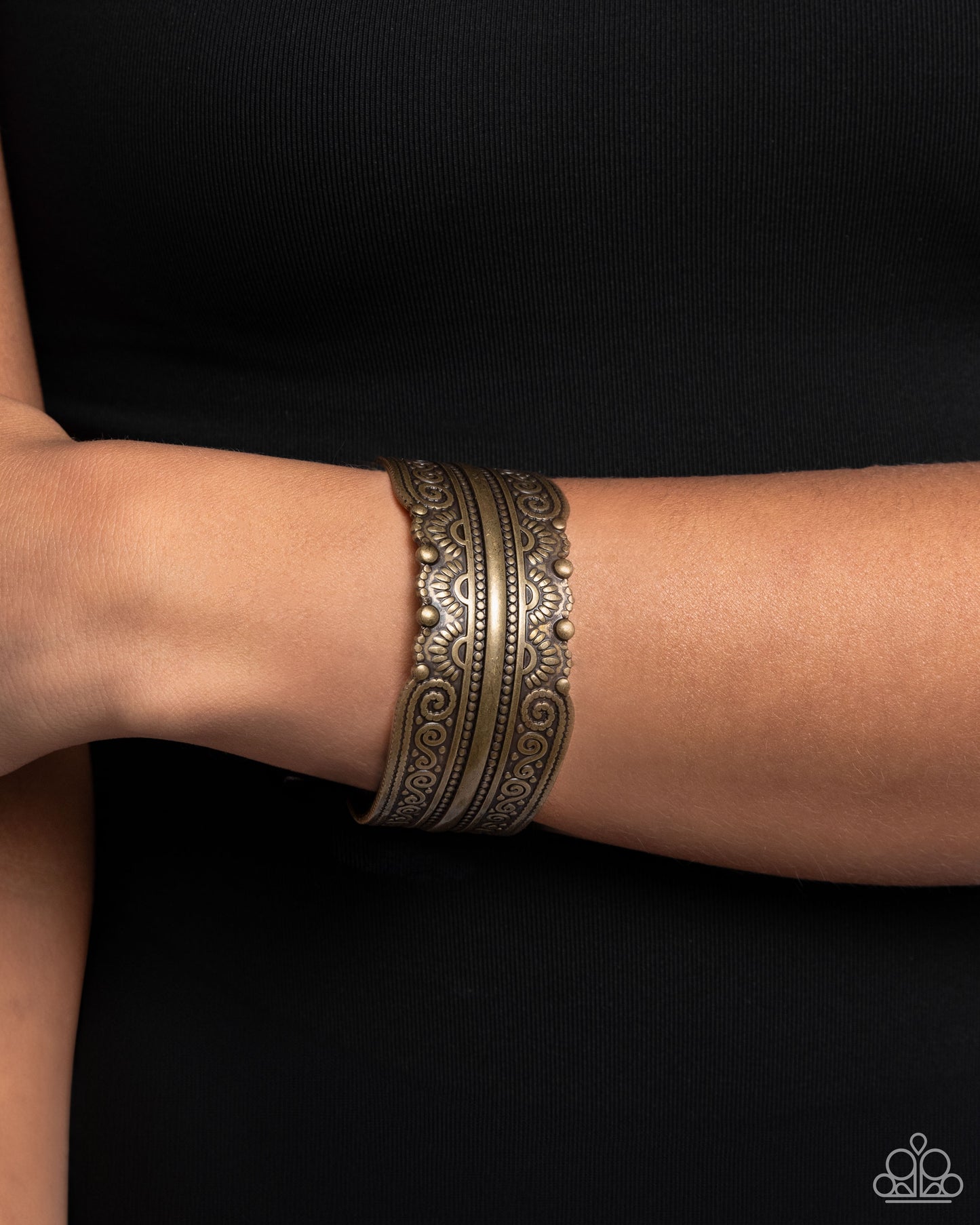 into-the-horizon-brass-p9se-brxx-107xx