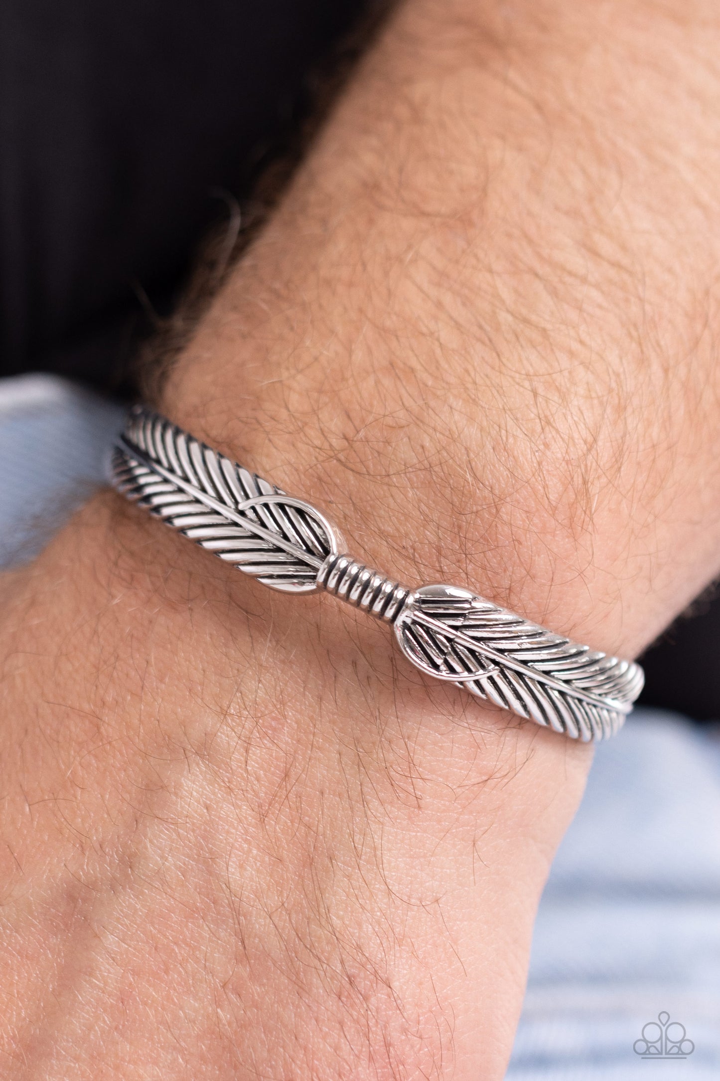 watching-the-flock-silver-p9mn-svcf-034xx