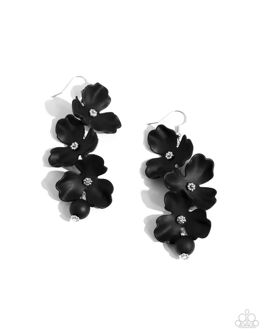 plentiful-petals-black-p5wh-bkxx-241xx