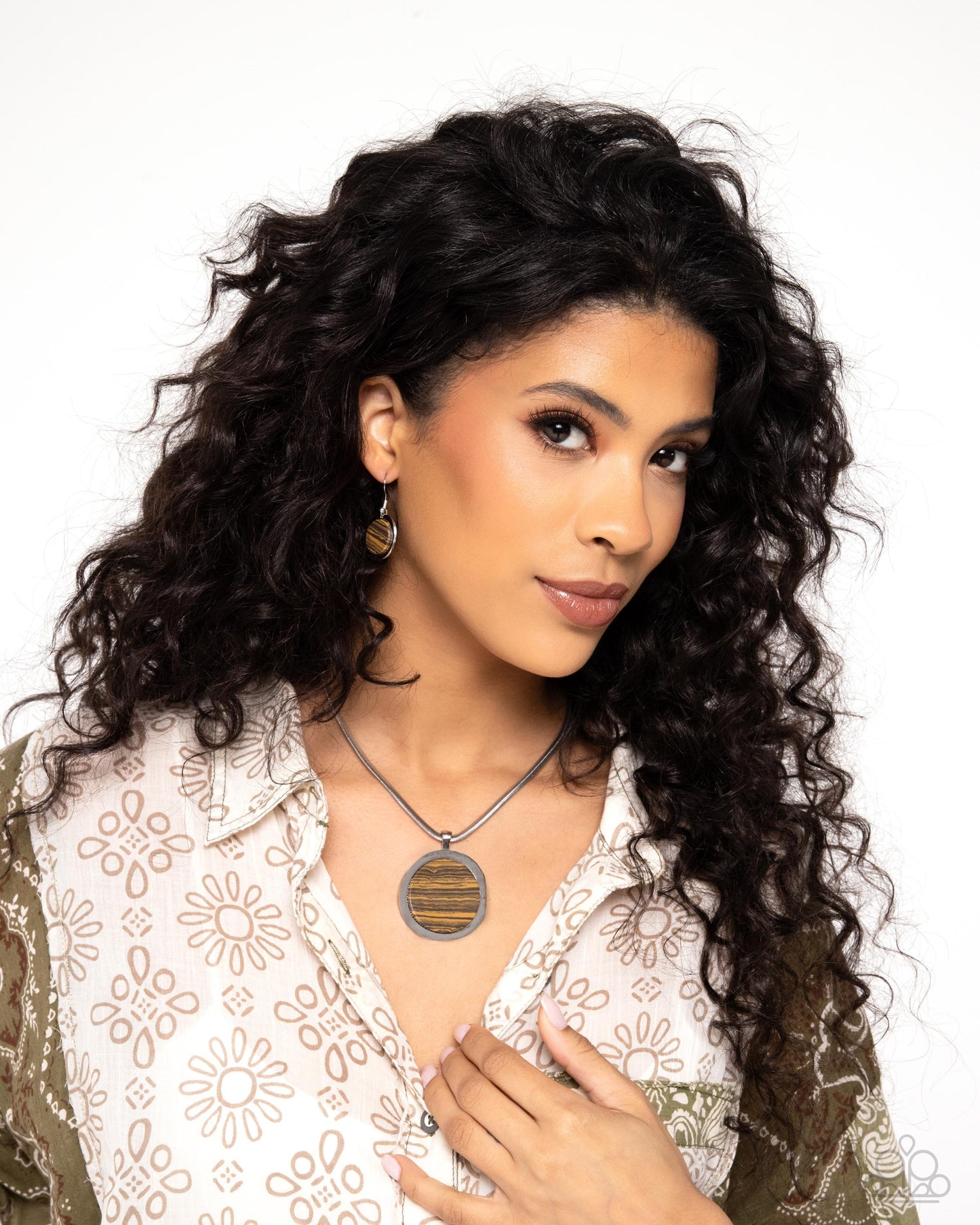 pendant-paradox-brown-p5se-bnxx-213wq