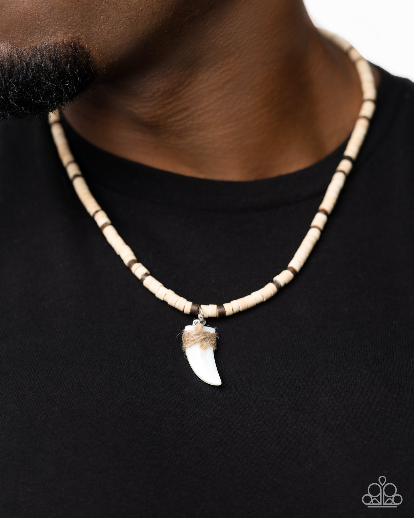 shark-tooth-statement-brown-p2mn-urbn-023xx