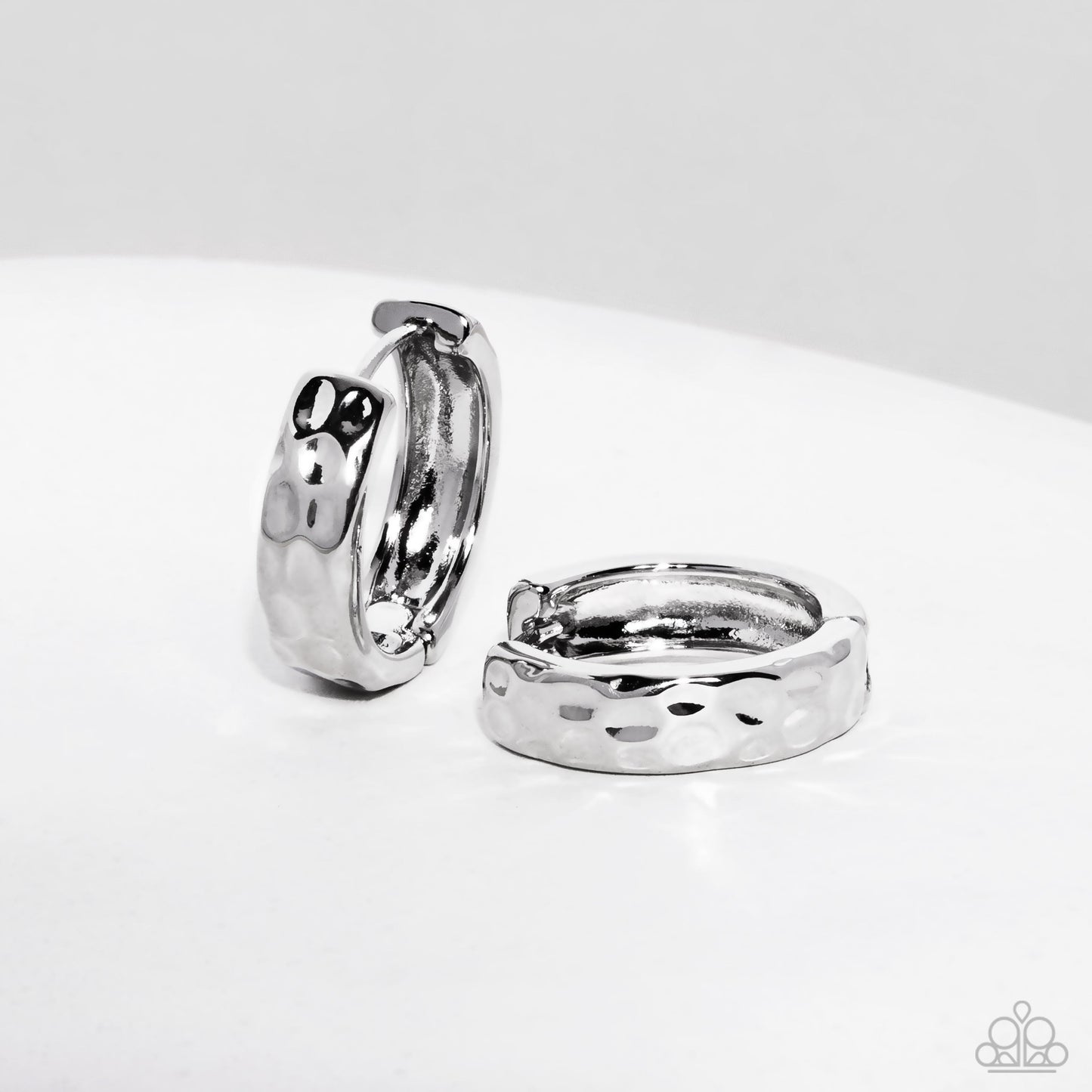 hammered-hyperaware-silver-p5ho-svxx-425xx