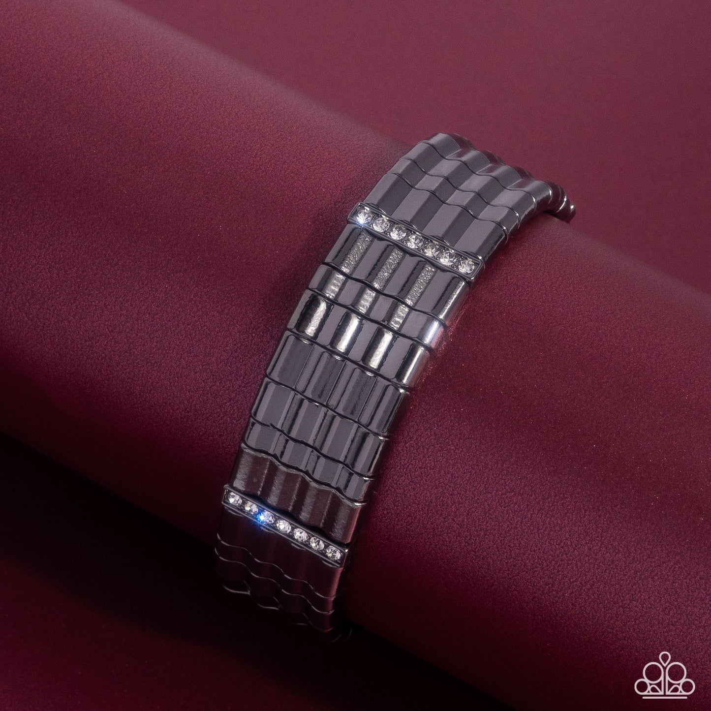 glistening-getaway-black-p9ed-bkxx-131xx