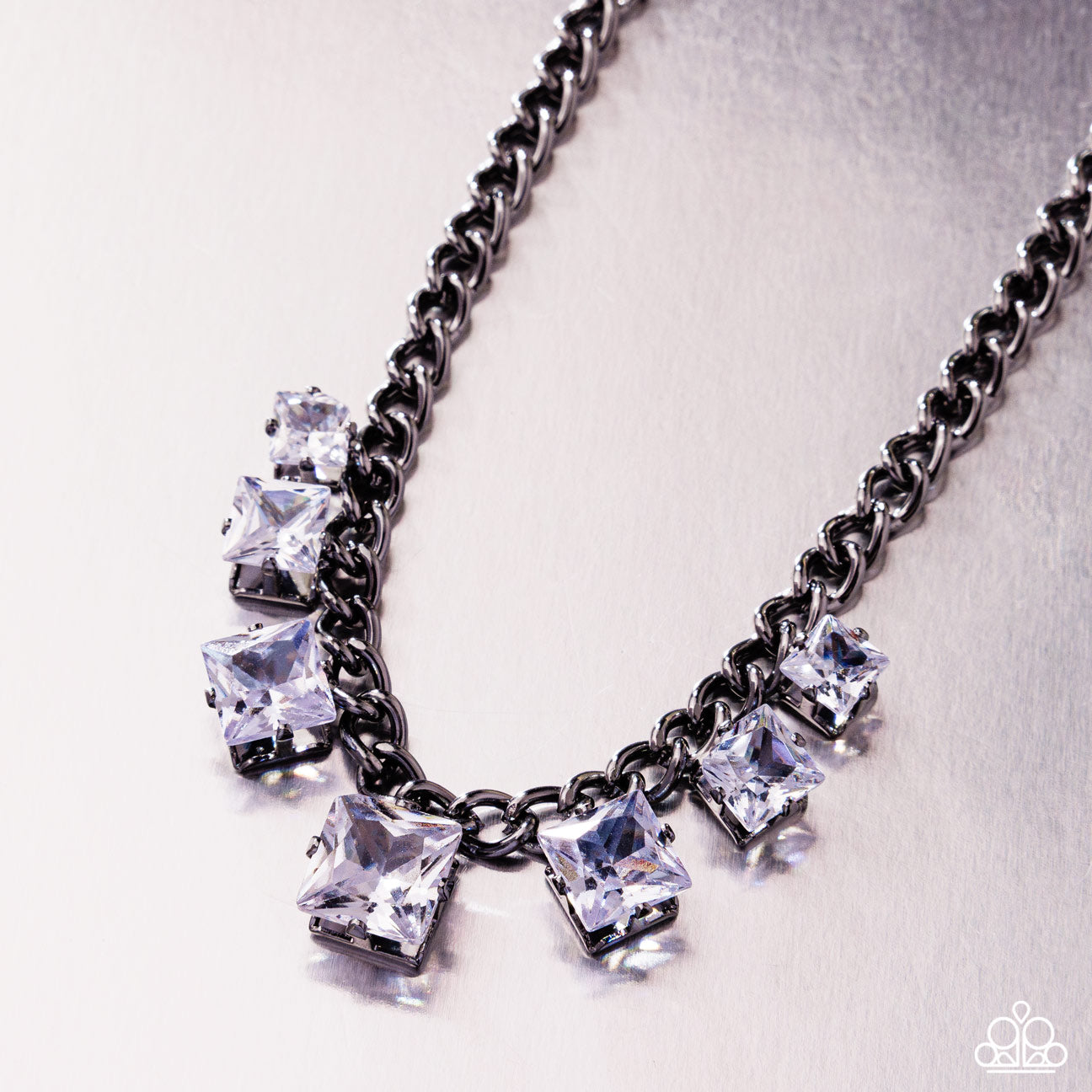 seeking-out-squares-black-p2re-bkxx-513xx