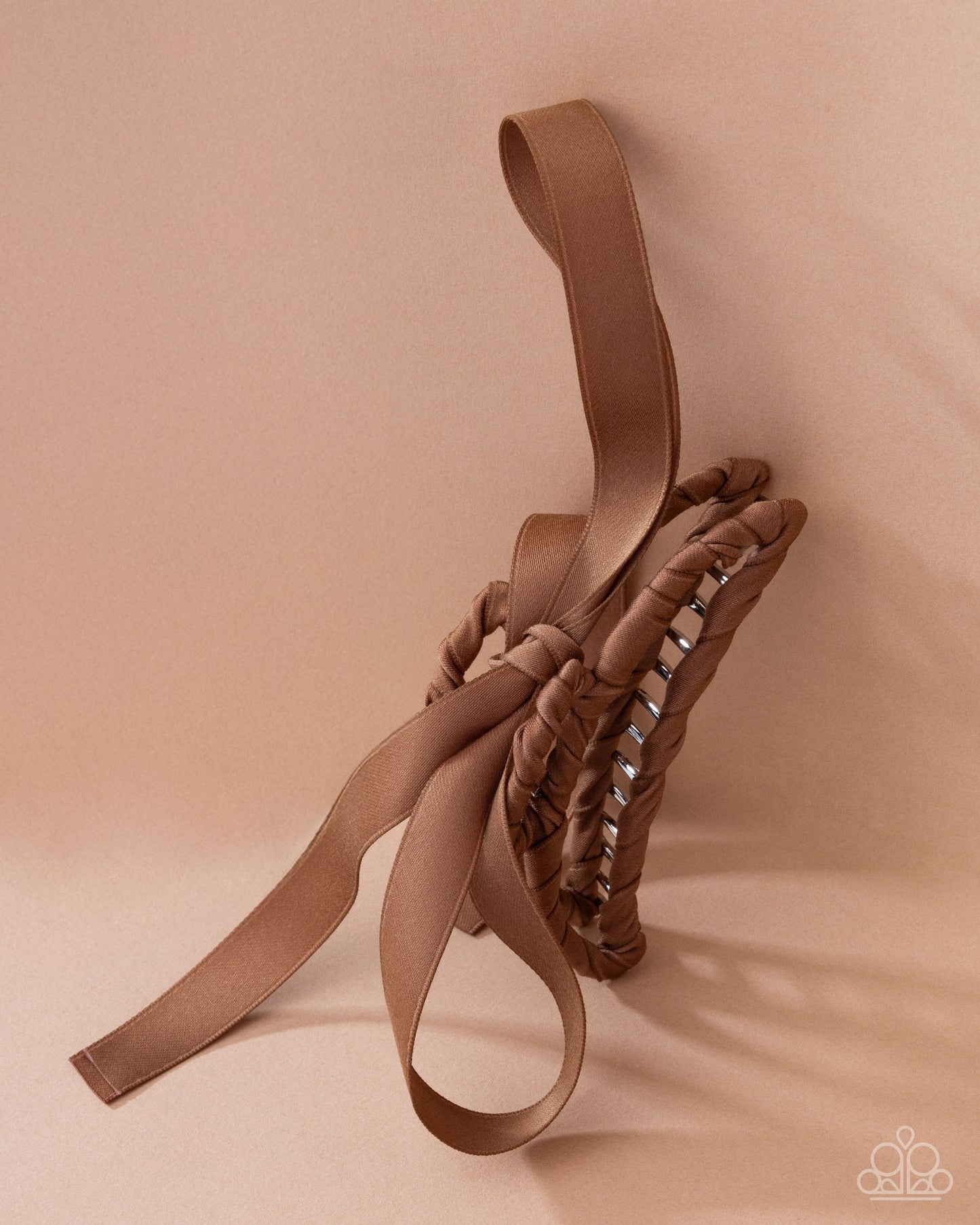 harmonious-hairstylist-brown-p7cc-bnxx-024xx