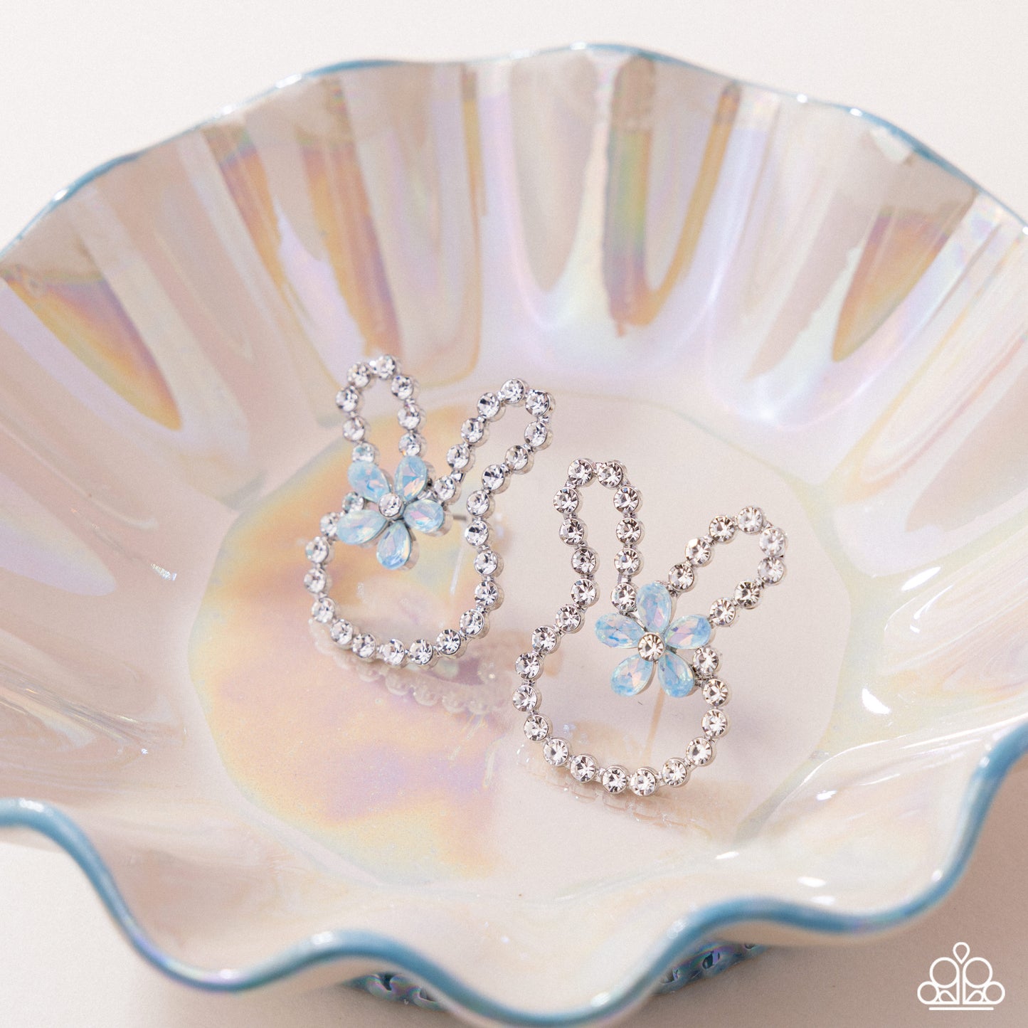 bunny-backdrop-blue-p5po-blxx-226xx