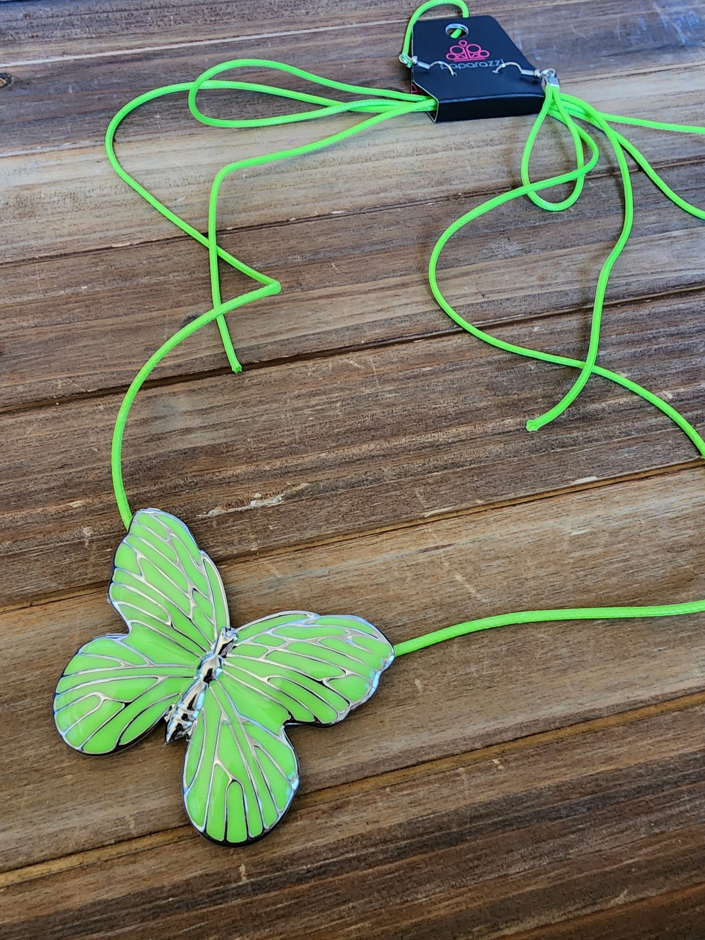 fluttering-fervor-green-p2wh-grxx-418xx_a_ht_P2WH-GRXX-418XX.jpg