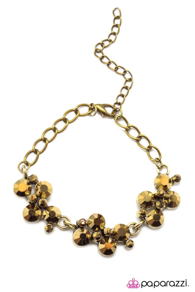 Paparazzi ♥ Old Hollywood - Brass ♥ Bracelet