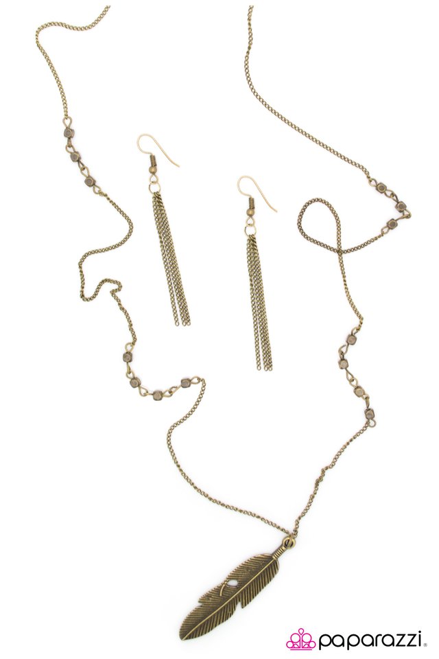 Paparazzi ♥ My Time To Fly - Brass ♥ Necklace