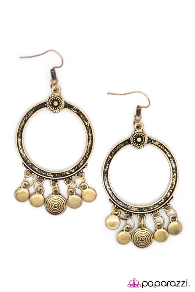 Paparazzi ♥ All Good Things - Brass ♥ Earrings