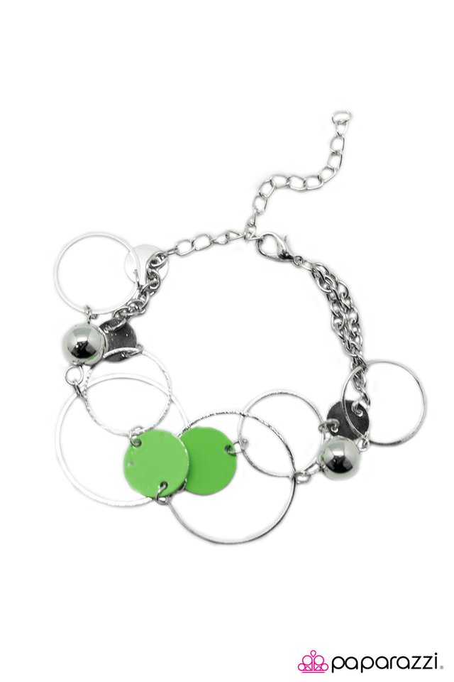 Paparazzi ♥ Run The World - Green ♥ Bracelet