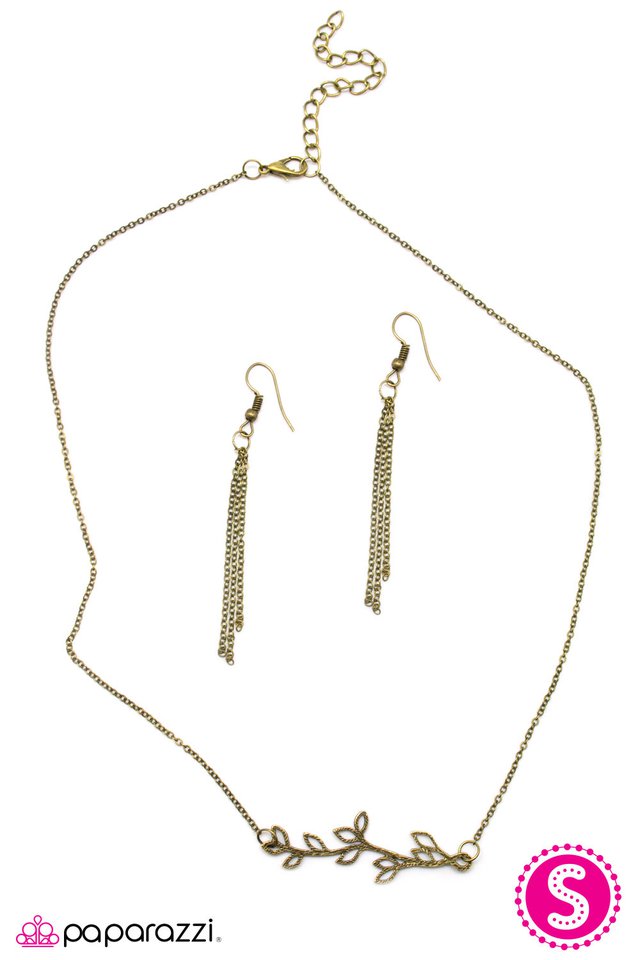 Paparazzi ♥ Root and Branch - Brass ♥ Necklace