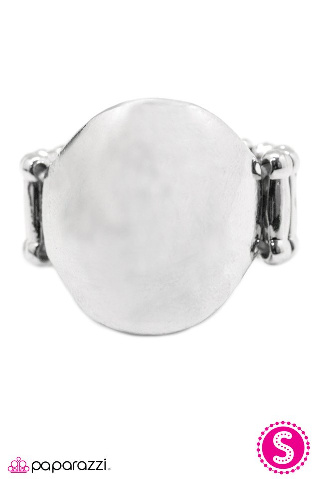 Paparazzi ♥ The Bell Curve - Silver ♥ Ring