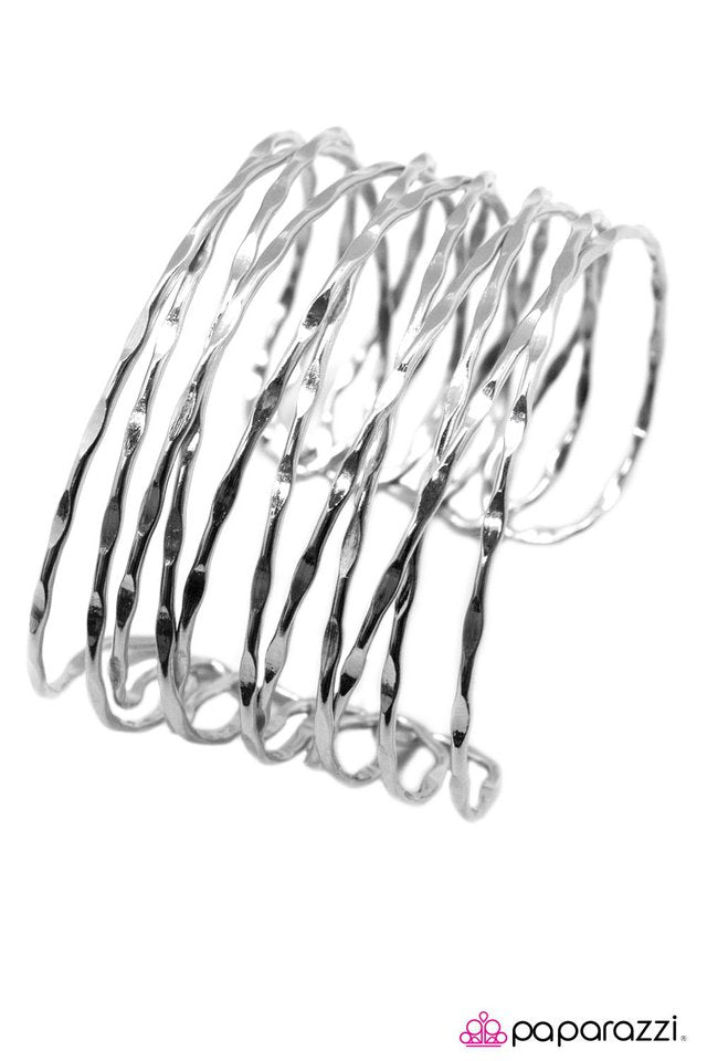 Paparazzi ♥ Do I Ever Cross Your Mind? - Silver ♥ Bracelet