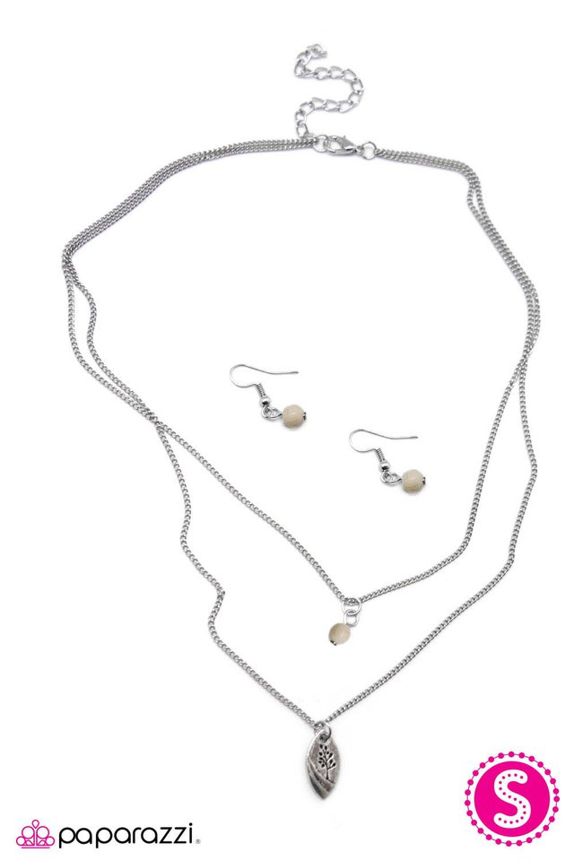 Paparazzi ♥ One Tree Hill - White ♥ Necklace