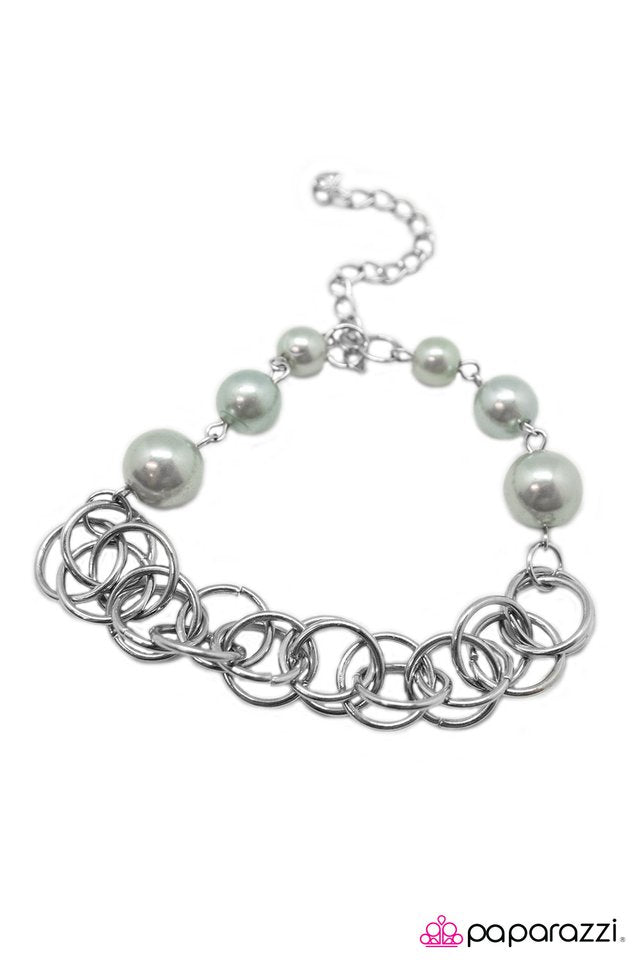 Paparazzi ♥ Divinely Divine - Green Sage ♥ Bracelet