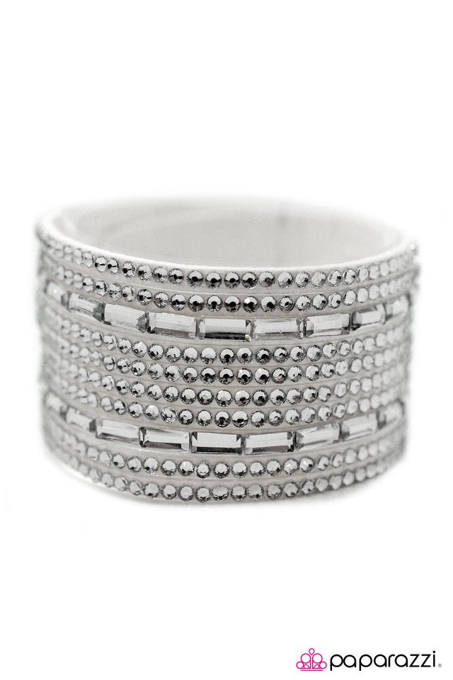 Paparazzi ♥ Name Your Price - White ♥ Bracelet