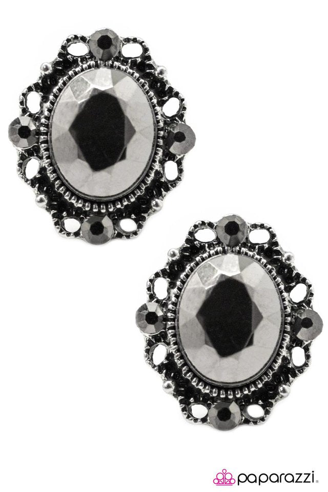 Paparazzi ♥ A Spring Wedding - Silver ♥ Post Earrings