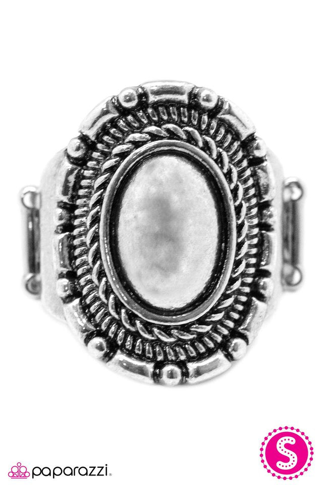 Paparazzi ♥ Incan Escapade - Silver ♥ Ring