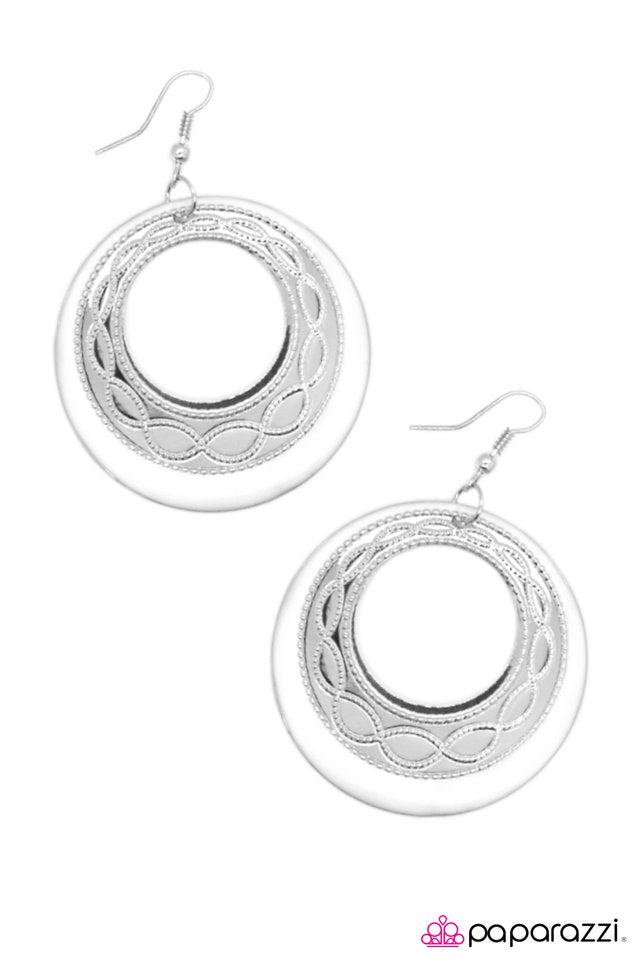 Paparazzi ♥ Intertwining Melodies - White ♥ Earrings