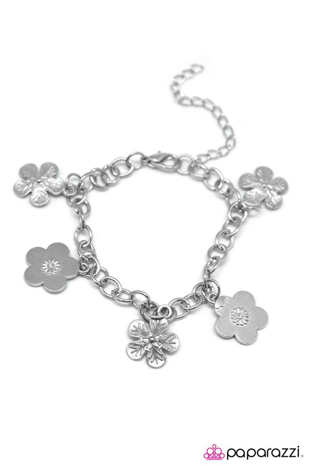 Paparazzi ♥ Flower Delivery - Silver ♥ Bracelet