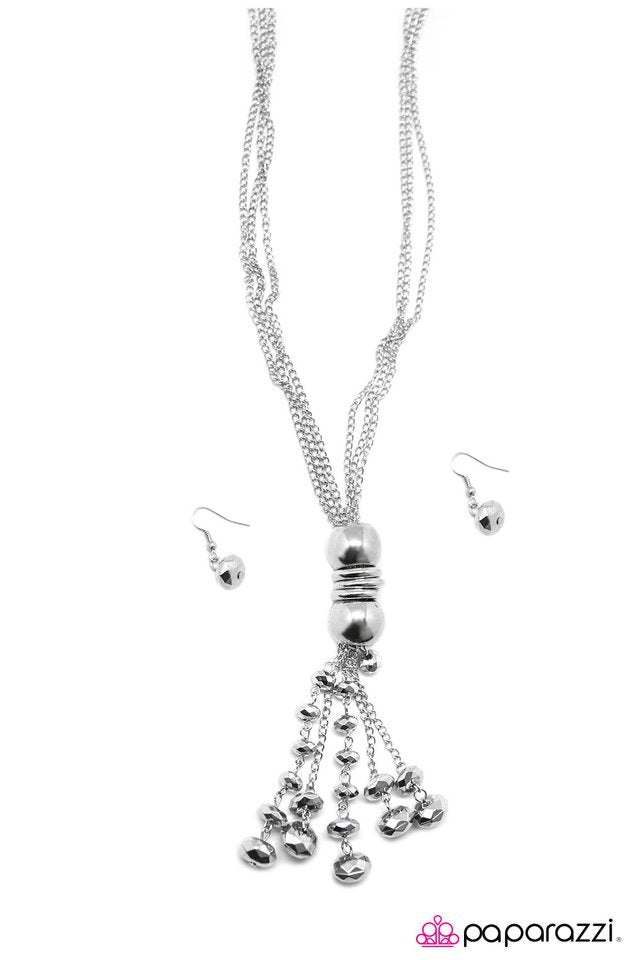 Paparazzi ♥ Not A Moment Too Soon - Silver ♥ Necklace