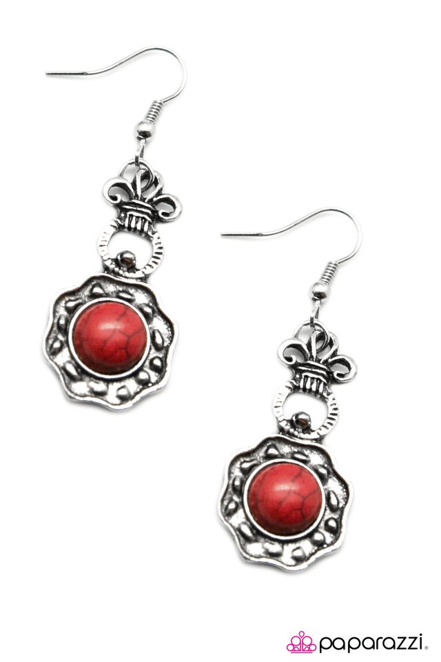 Paparazzi ♥ The Animal Kingdom - Red ♥ Earrings