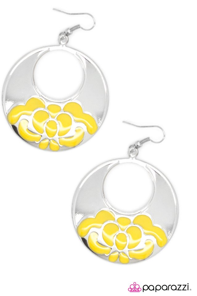Paparazzi ♥ ISLE Survive - Yellow ♥ Earrings
