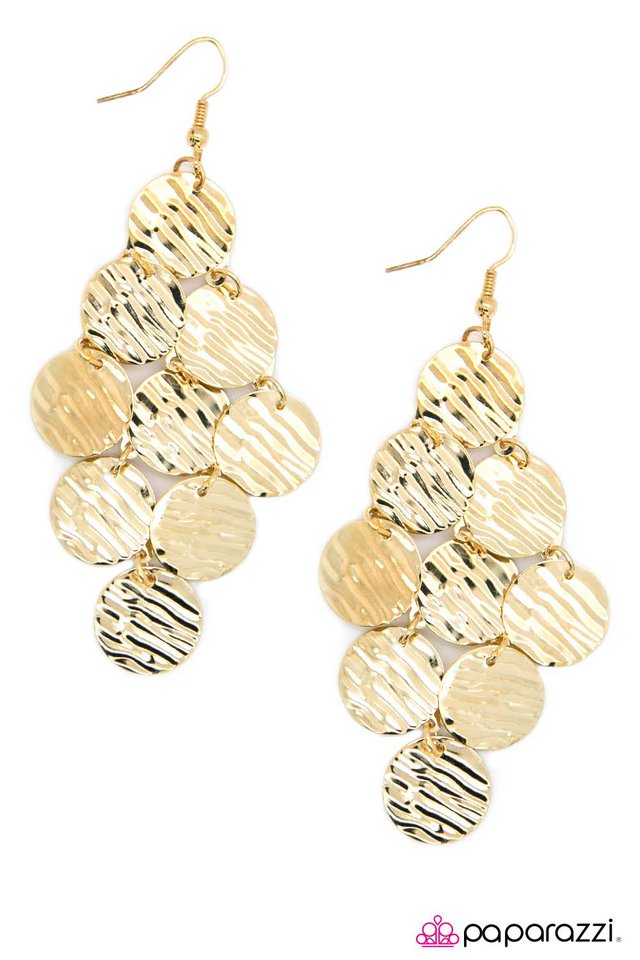 Paparazzi ♥ Metallic Pools - Gold ♥ Earrings