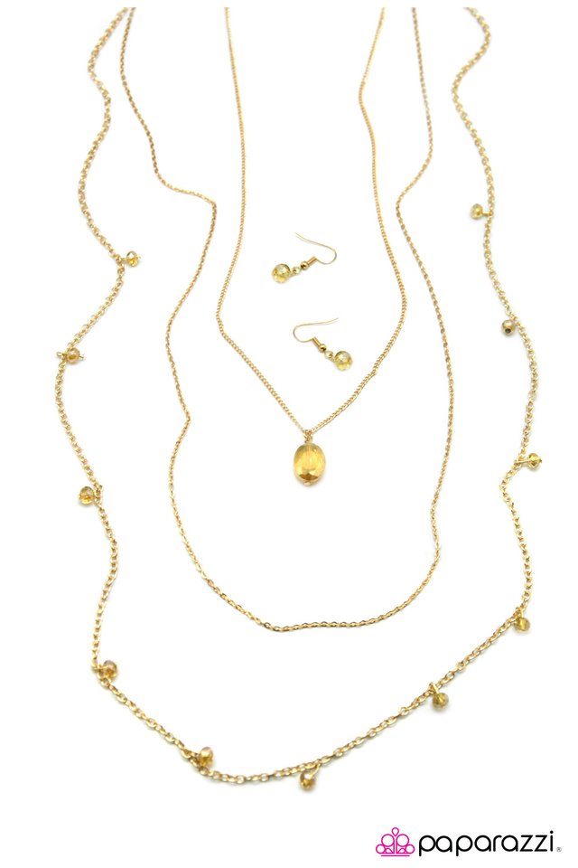 Paparazzi ♥ The Night Life - Gold ♥ Necklace