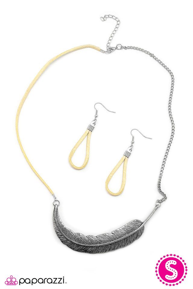 Paparazzi ♥ Airborne - Yellow ♥ Necklace