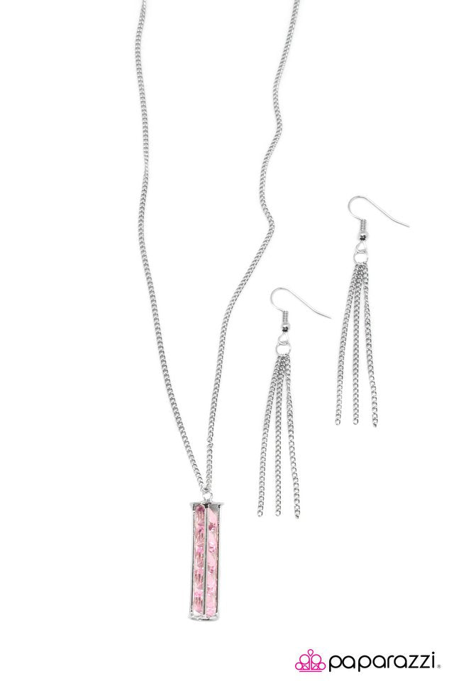 Paparazzi ♥ Awestruck - Pink ♥ Necklace