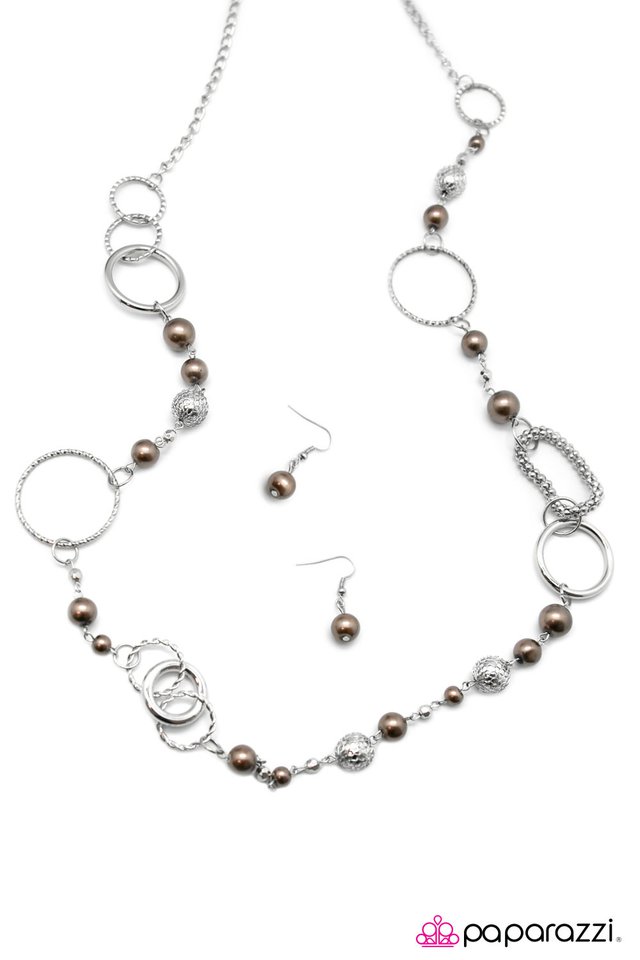 Paparazzi ♥ The Name of the Game - Brown ♥ Necklace