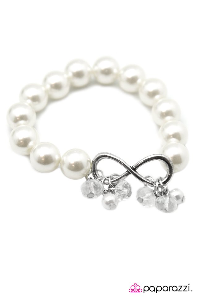 Paparazzi ♥ Forevermore - White ♥ Bracelet