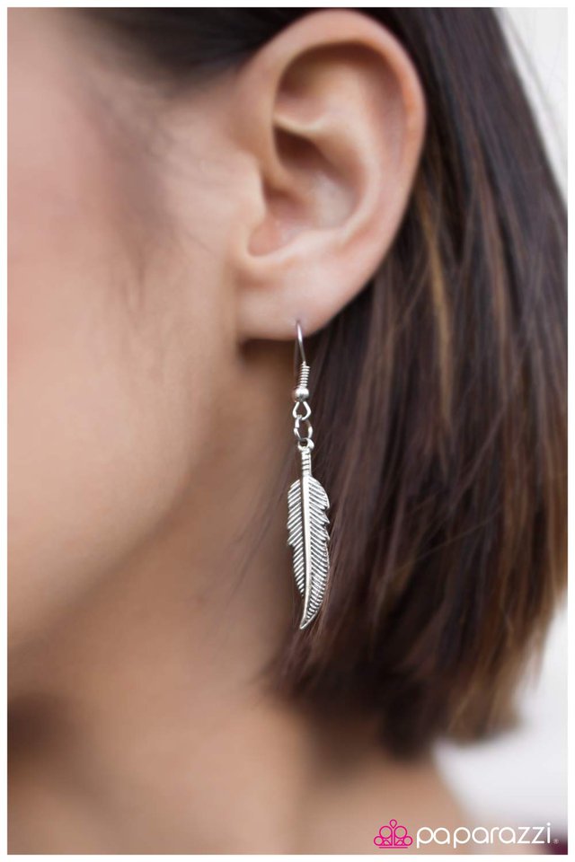 Paparazzi ♥ See You In My Dreams - Silver ♥ Necklace