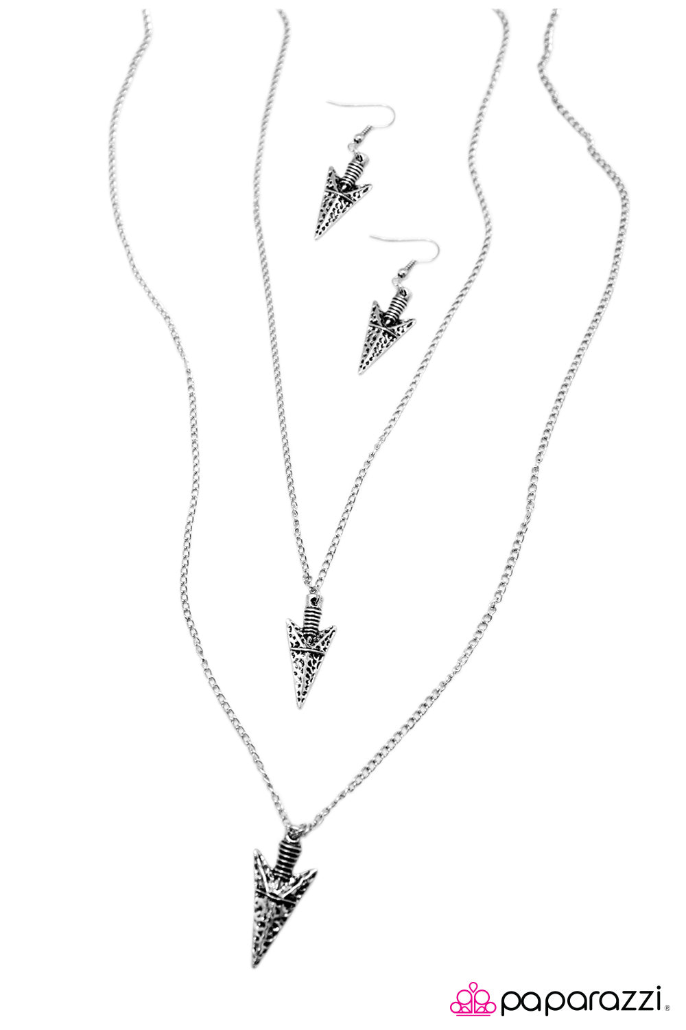 Paparazzi ♥ With Style To SPEAR - Silver ♥ Necklace