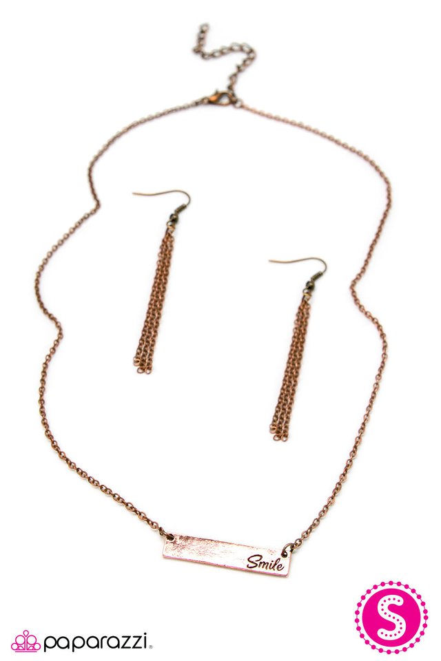 Paparazzi ♥ Keep Smiling - Copper ♥ Necklace