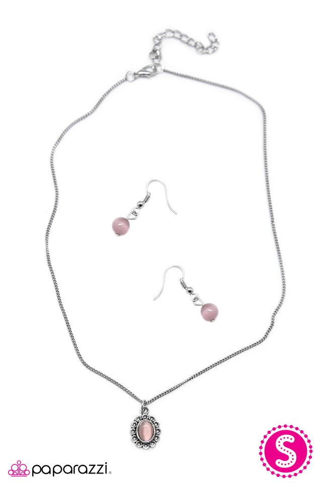 Paparazzi ♥ Modest Of Them All - Purple ♥ Necklace