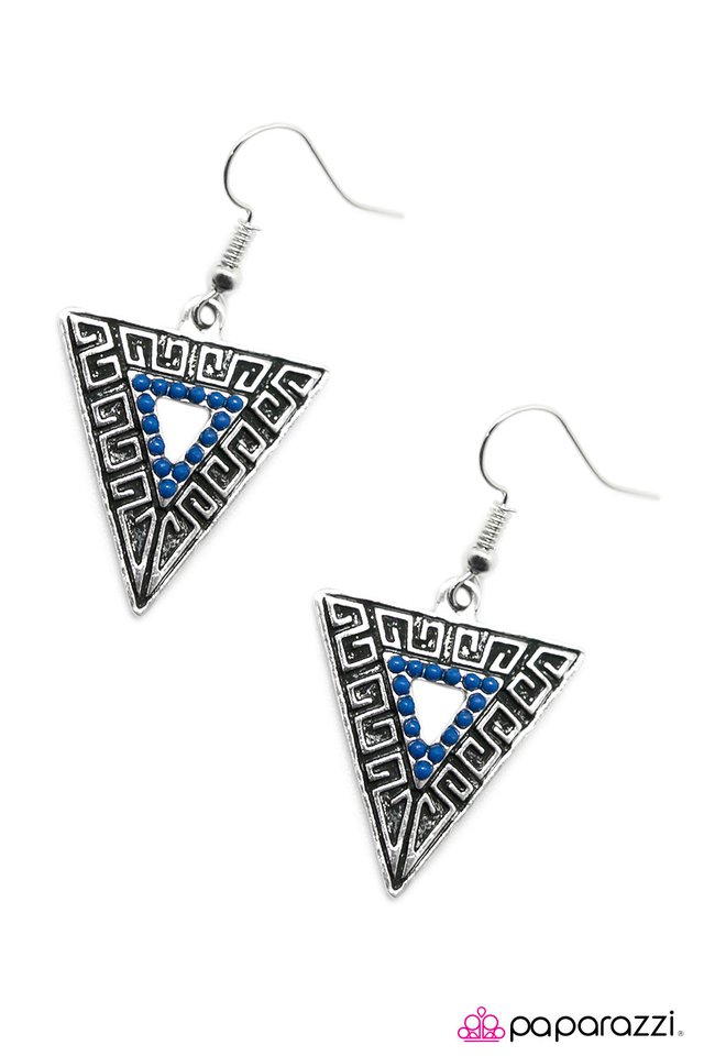 Paparazzi ♥ Age Of Discovery - Blue ♥ Earrings