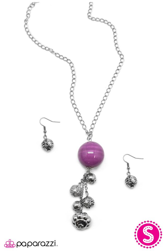Paparazzi ♥ Globetrotter - Purple ♥ Necklace