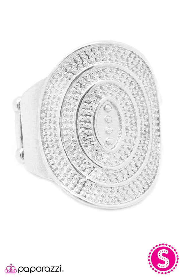 Paparazzi ♥ The Grand Prairie - Silver ♥ Ring