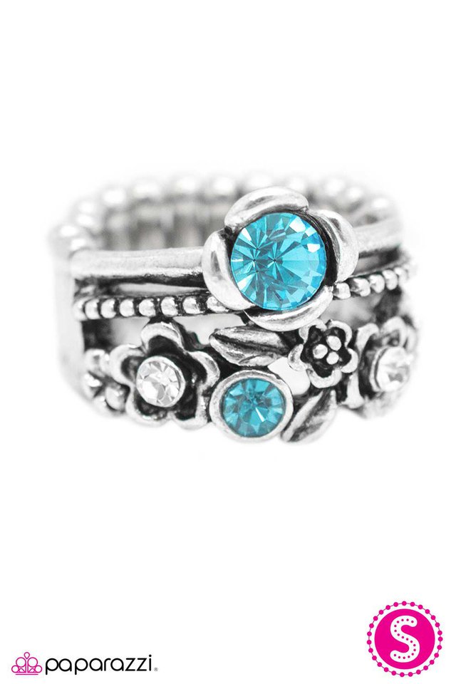 Paparazzi ♥ Oh, This Old Thing? - Blue ♥ Ring