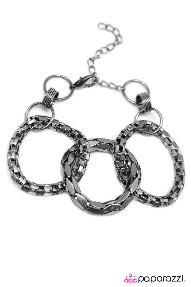 Paparazzi ♥ Shameless - Black ♥ Bracelet