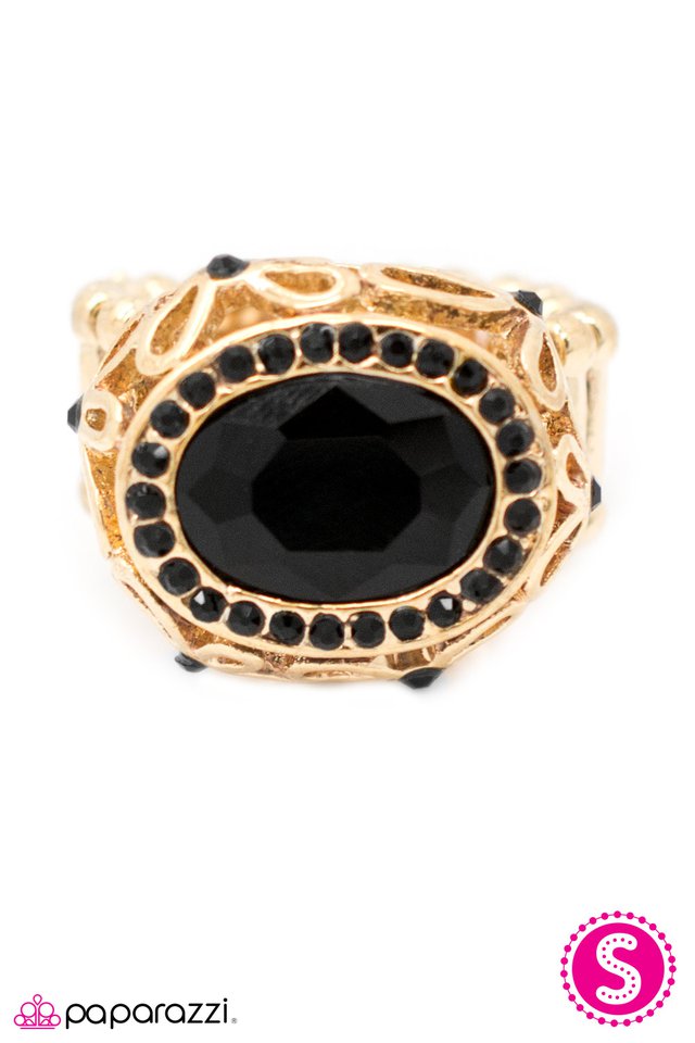 Paparazzi ♥ Jackpot! - Black/Gold ♥ Ring