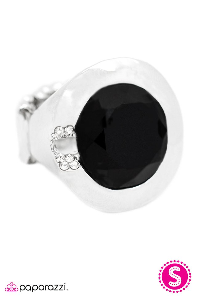 Paparazzi ♥ Color Me Posh - Black ♥ Ring